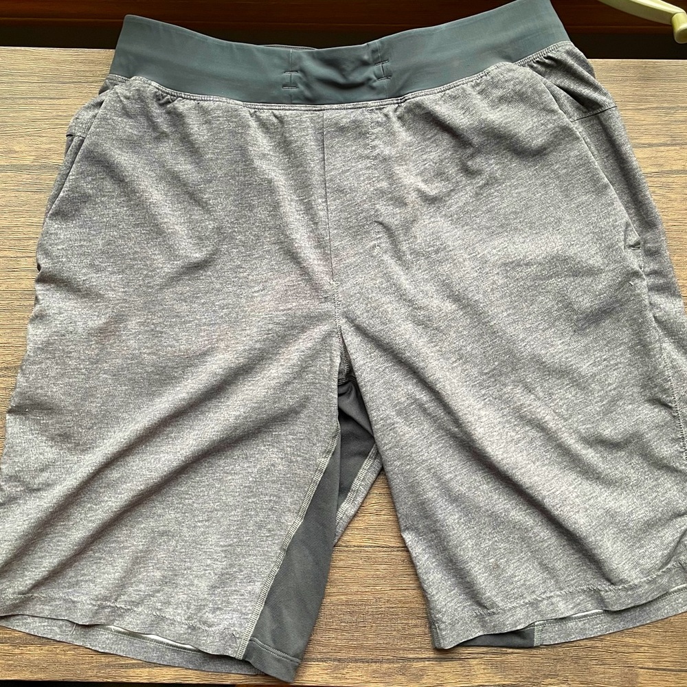 Men’s Lululemon shorts